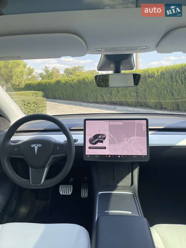 Позашляховик / Кросовер Tesla Model Y 2021 в Дніпрі