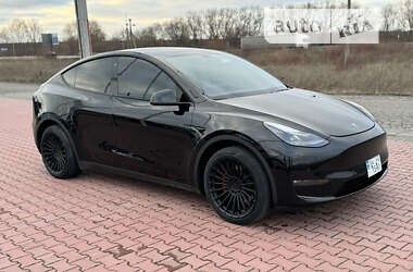 Внедорожник / Кроссовер Tesla Model Y 2020 в Ровно