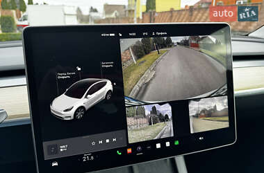 Позашляховик / Кросовер Tesla Model Y 2023 в 
