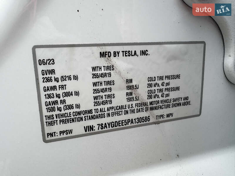 Внедорожник / Кроссовер Tesla Model Y 2023 в Ровно