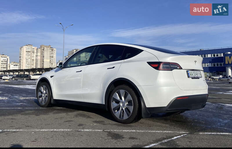 Позашляховик / Кросовер Tesla Model Y 2021 в Самарі