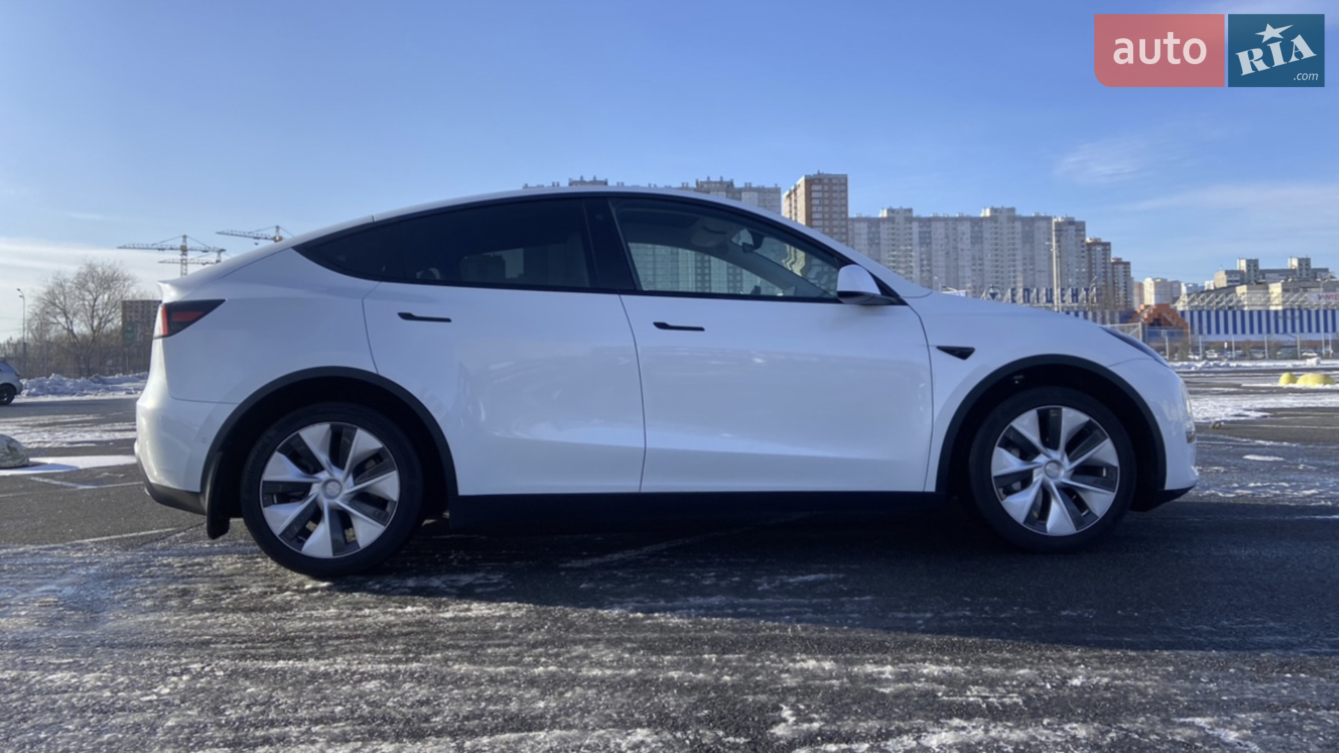 2021 Tesla Model Y - мініатюра 3