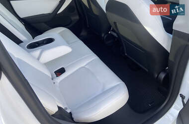 Позашляховик / Кросовер Tesla Model Y 2021 в Самарі