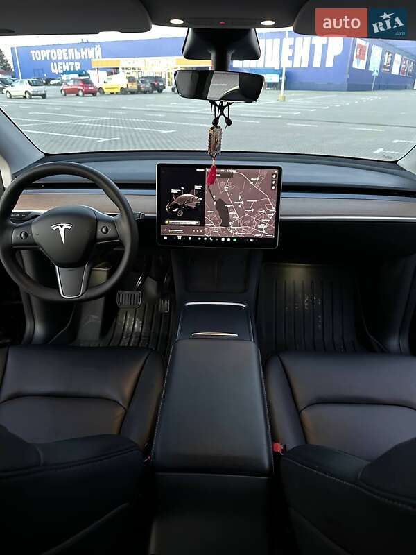 Позашляховик / Кросовер Tesla Model Y 2021 в Тернополі