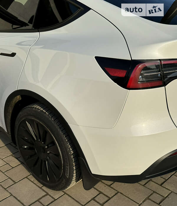 Внедорожник / Кроссовер Tesla Model Y 2023 в Ивано-Франковске фото 23 Внедорожник / Кроссовер Tesla Model Y 2023 в Ивано-Франковске