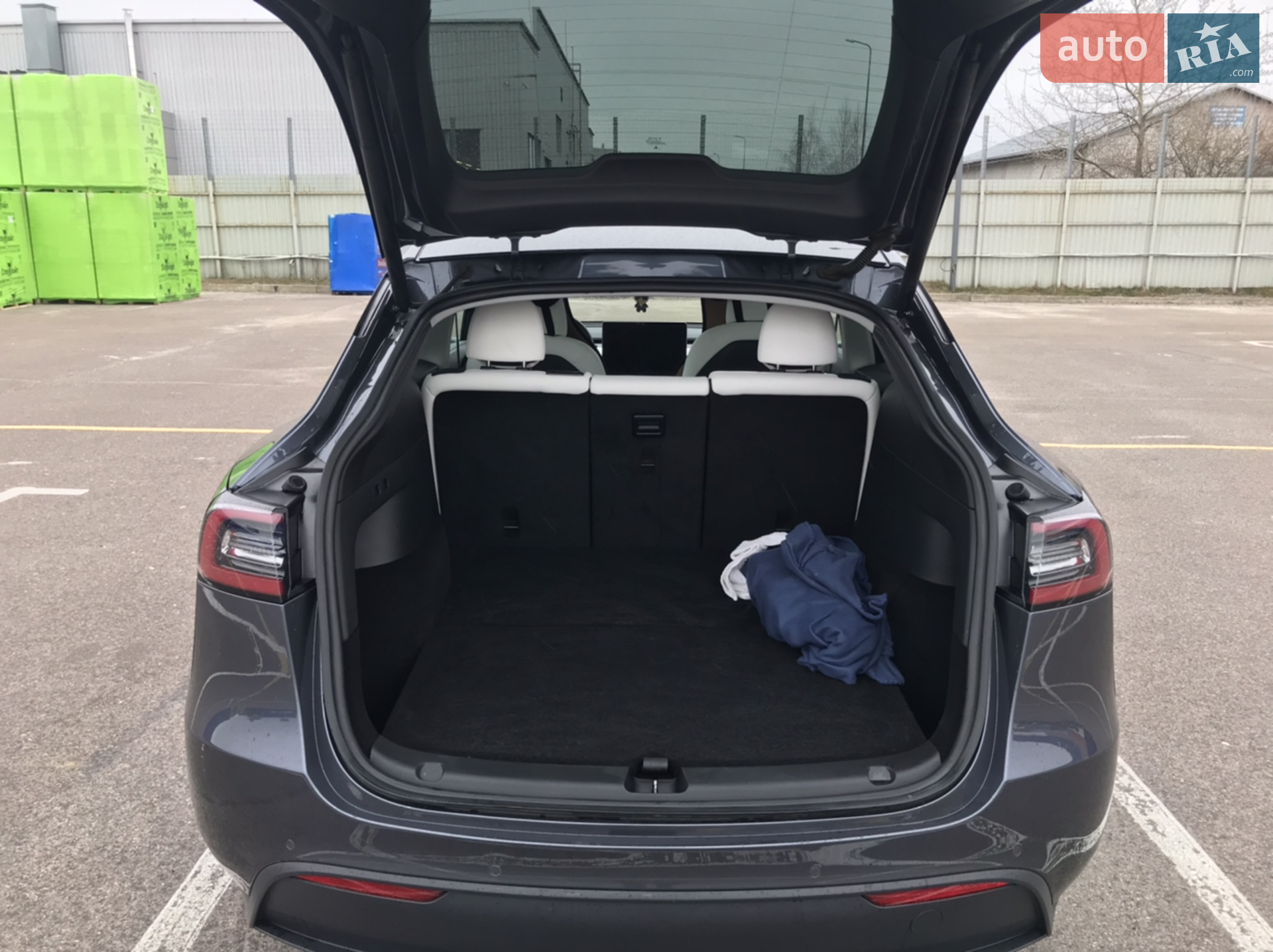 2020 Tesla Model Y - мініатюра 8