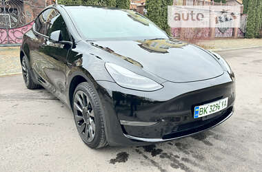 Позашляховик / Кросовер Tesla Model Y 2022 в Рівному