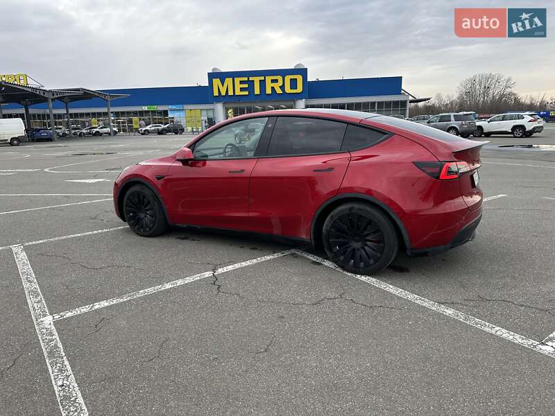 Внедорожник / Кроссовер Tesla Model Y 2020 в Киеве
