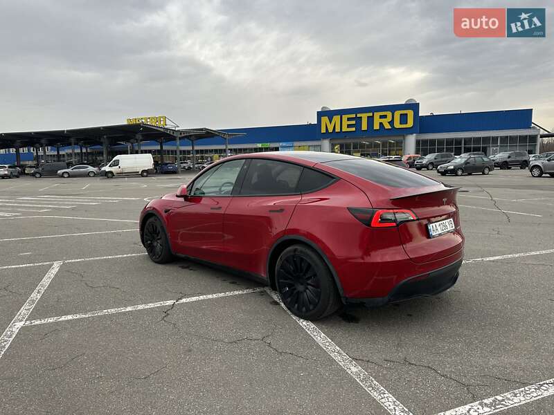 Внедорожник / Кроссовер Tesla Model Y 2020 в Киеве