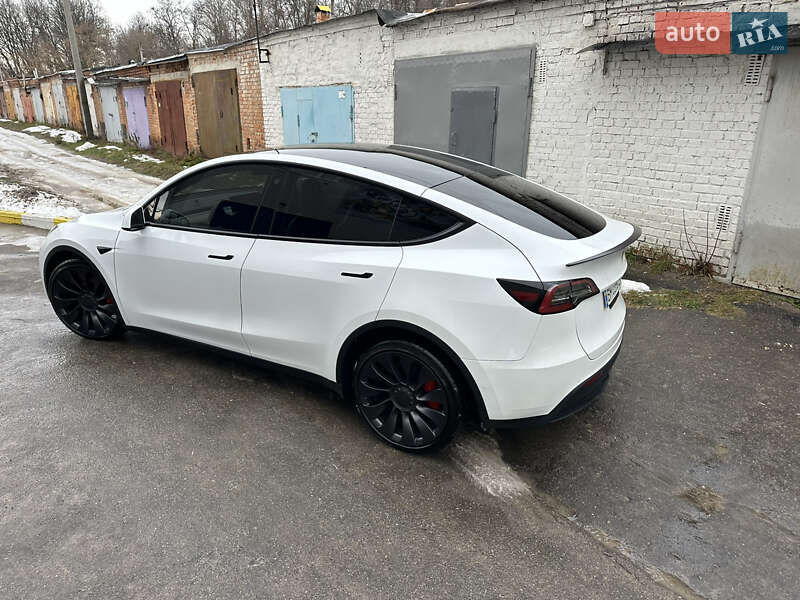 Внедорожник / Кроссовер Tesla Model Y 2022 в Сумах