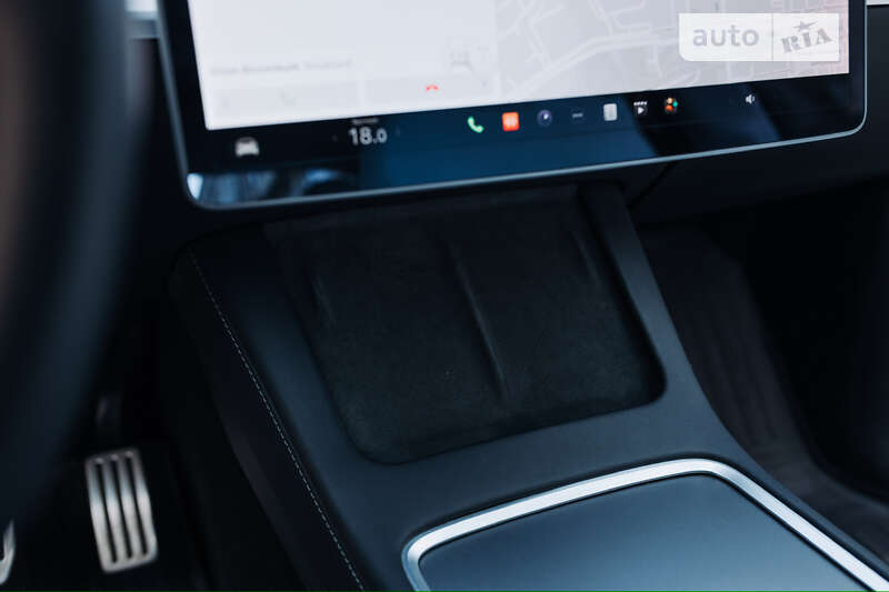 Внедорожник / Кроссовер Tesla Model Y 2020 в Днепре