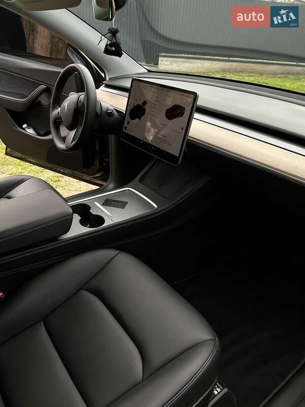Внедорожник / Кроссовер Tesla Model Y 2022 в Самборе