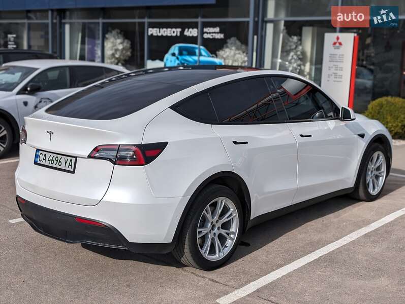 Внедорожник / Кроссовер Tesla Model Y 2021 в Черкассах