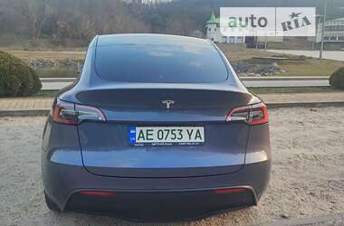 Внедорожник / Кроссовер Tesla Model Y 2021 в 