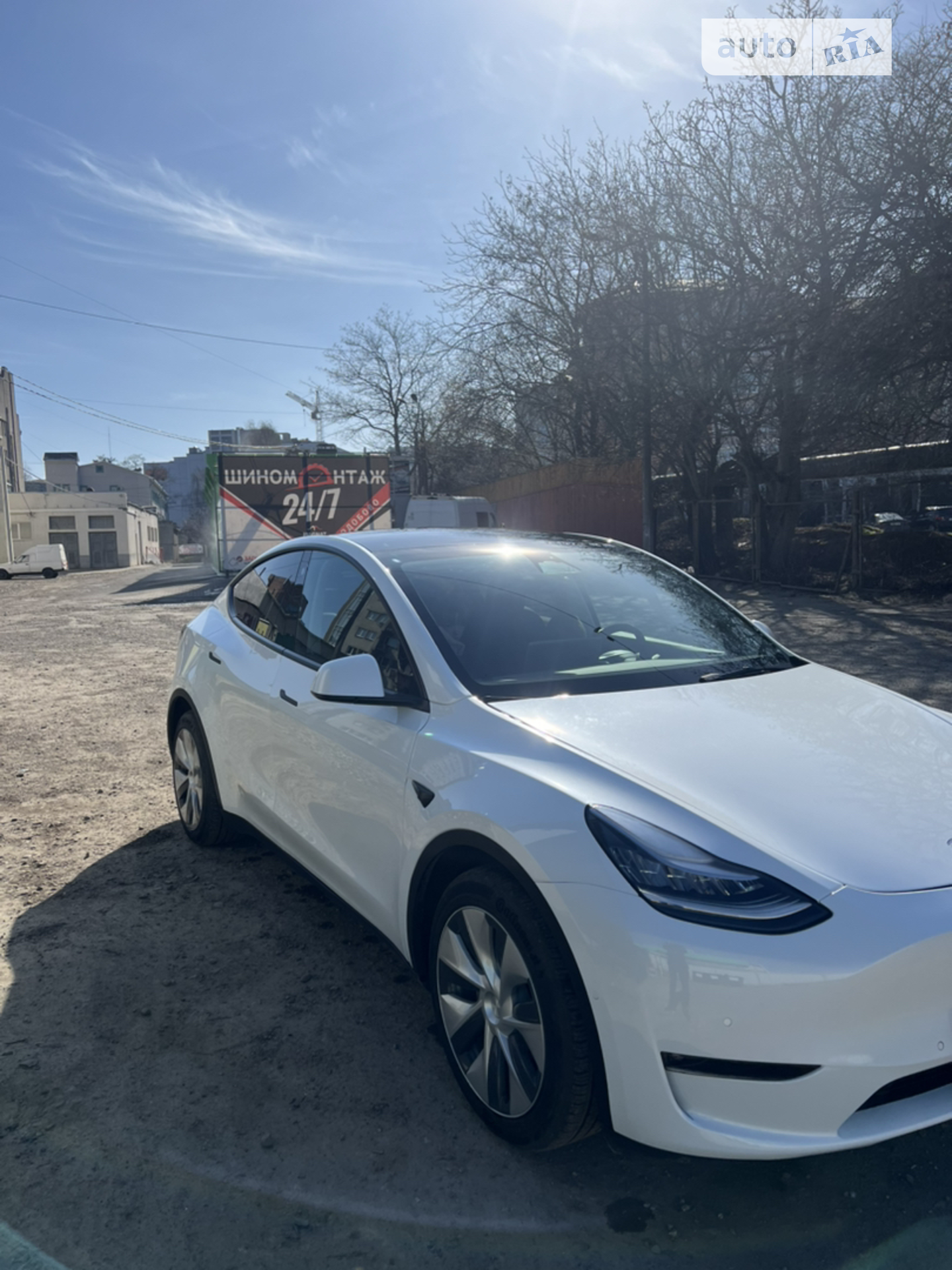 2022 Tesla Model Y - мініатюра 2