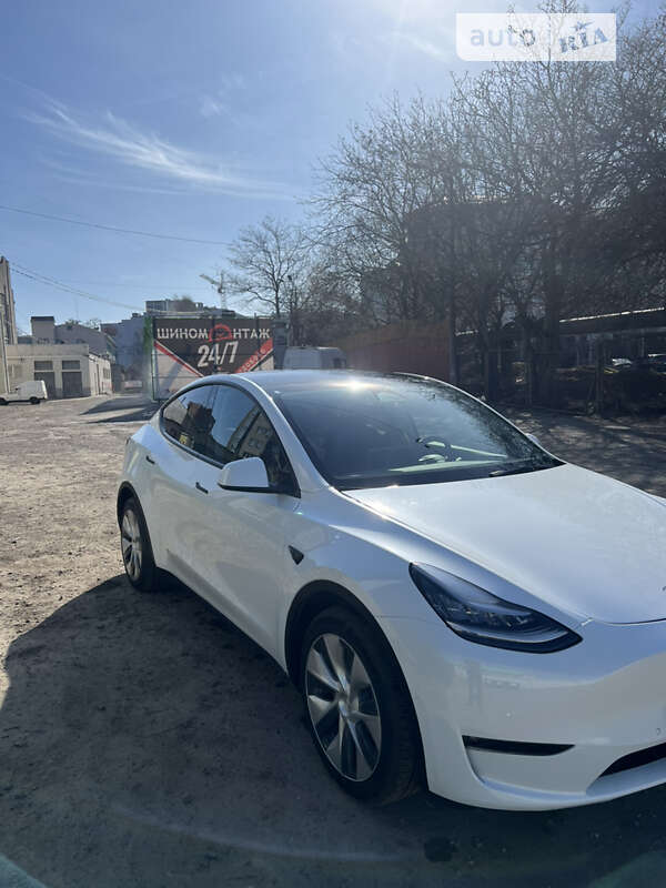 Внедорожник / Кроссовер Tesla Model Y 2022 в Харькове