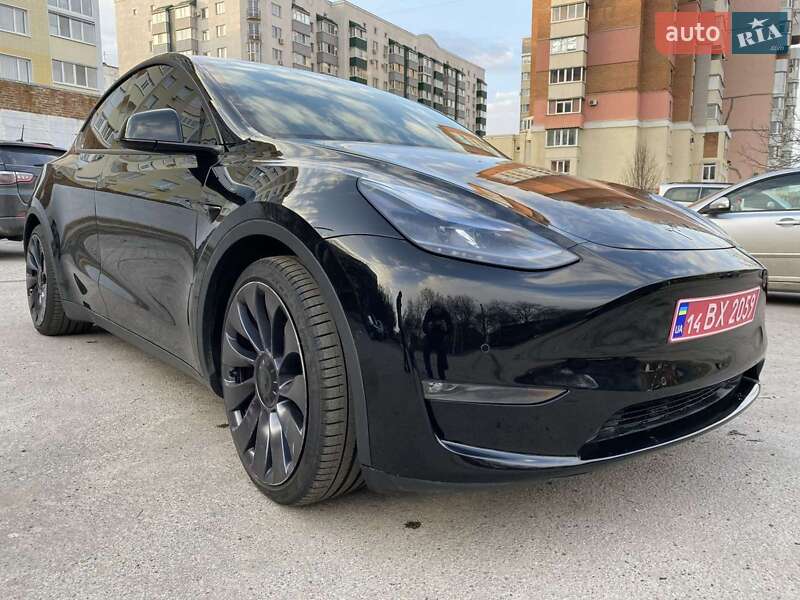 Внедорожник / Кроссовер Tesla Model Y 2022 в Полтаве