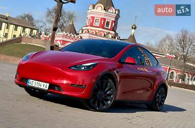 Внедорожник / Кроссовер Tesla Model Y 2022 в 
