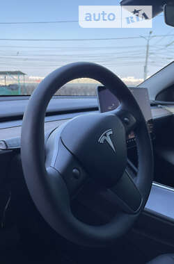 Позашляховик / Кросовер Tesla Model Y 2023 в Дніпрі