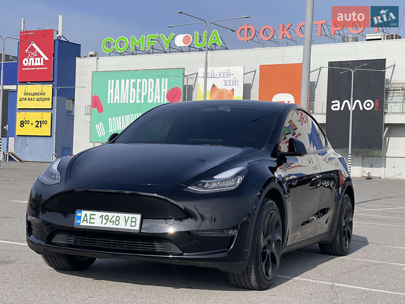 Внедорожник / Кроссовер Tesla Model Y 2023 в Днепре