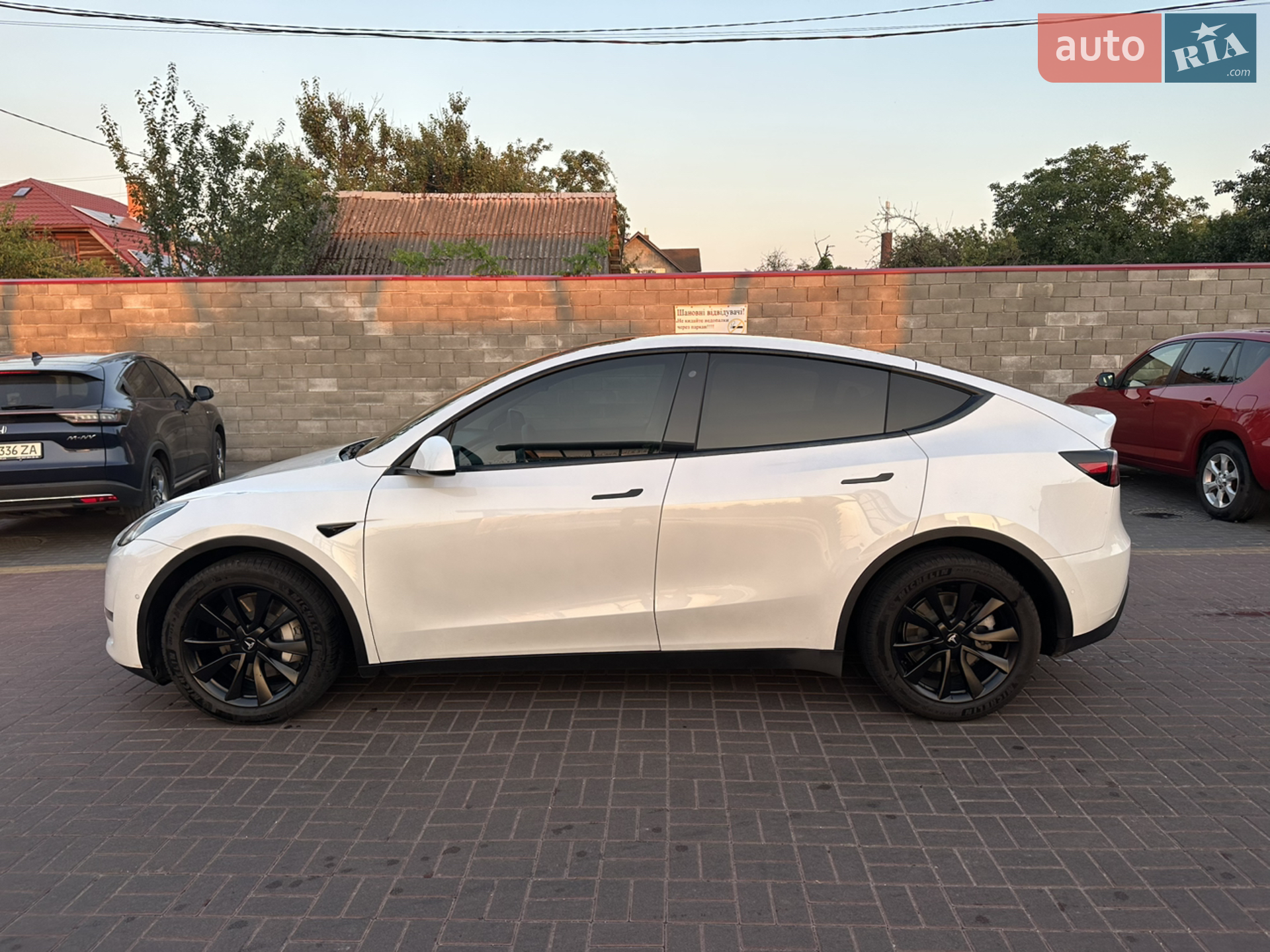 2020 Tesla Model Y - мініатюра 3