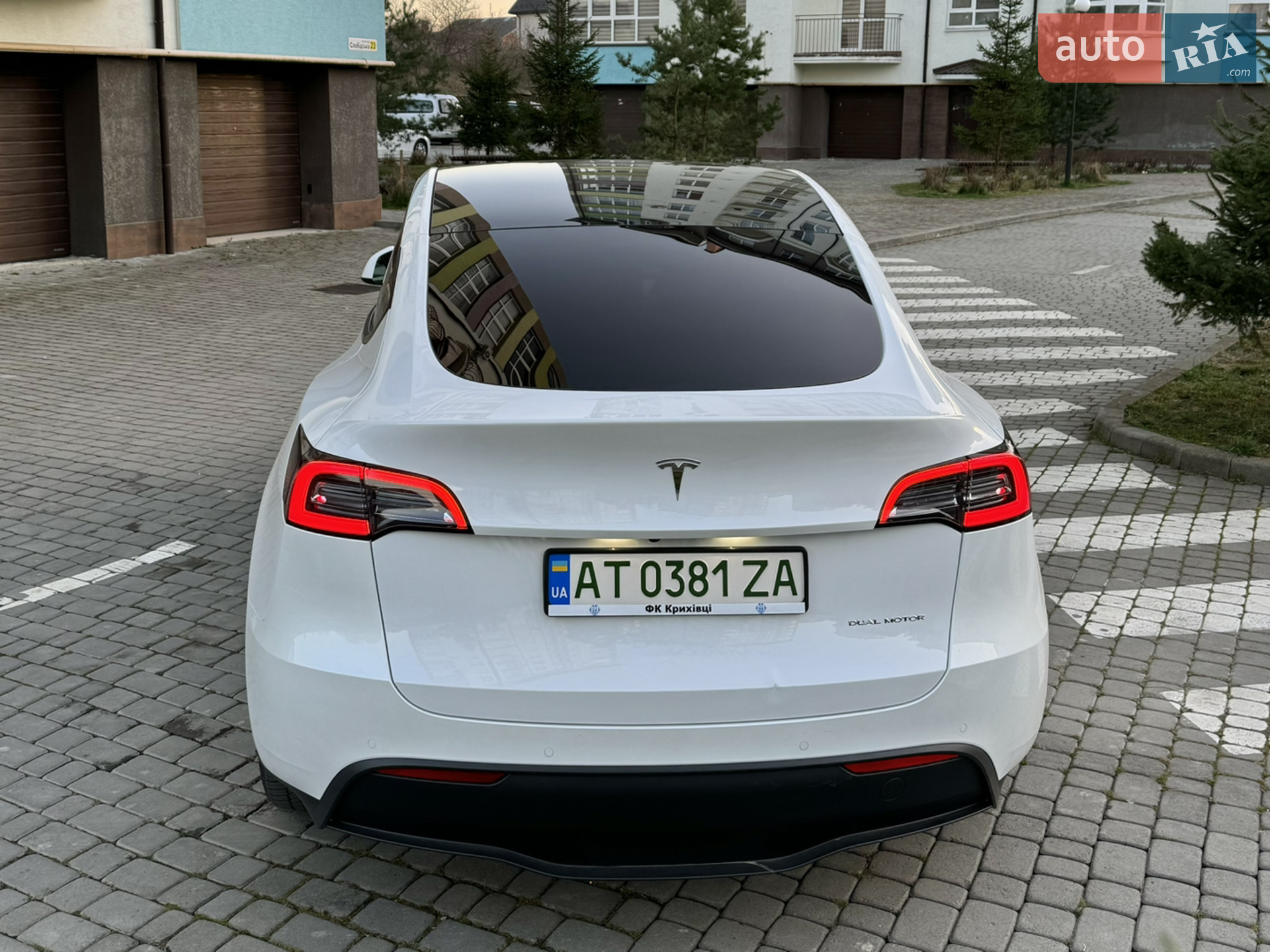 2022 Tesla Model Y - мініатюра 4