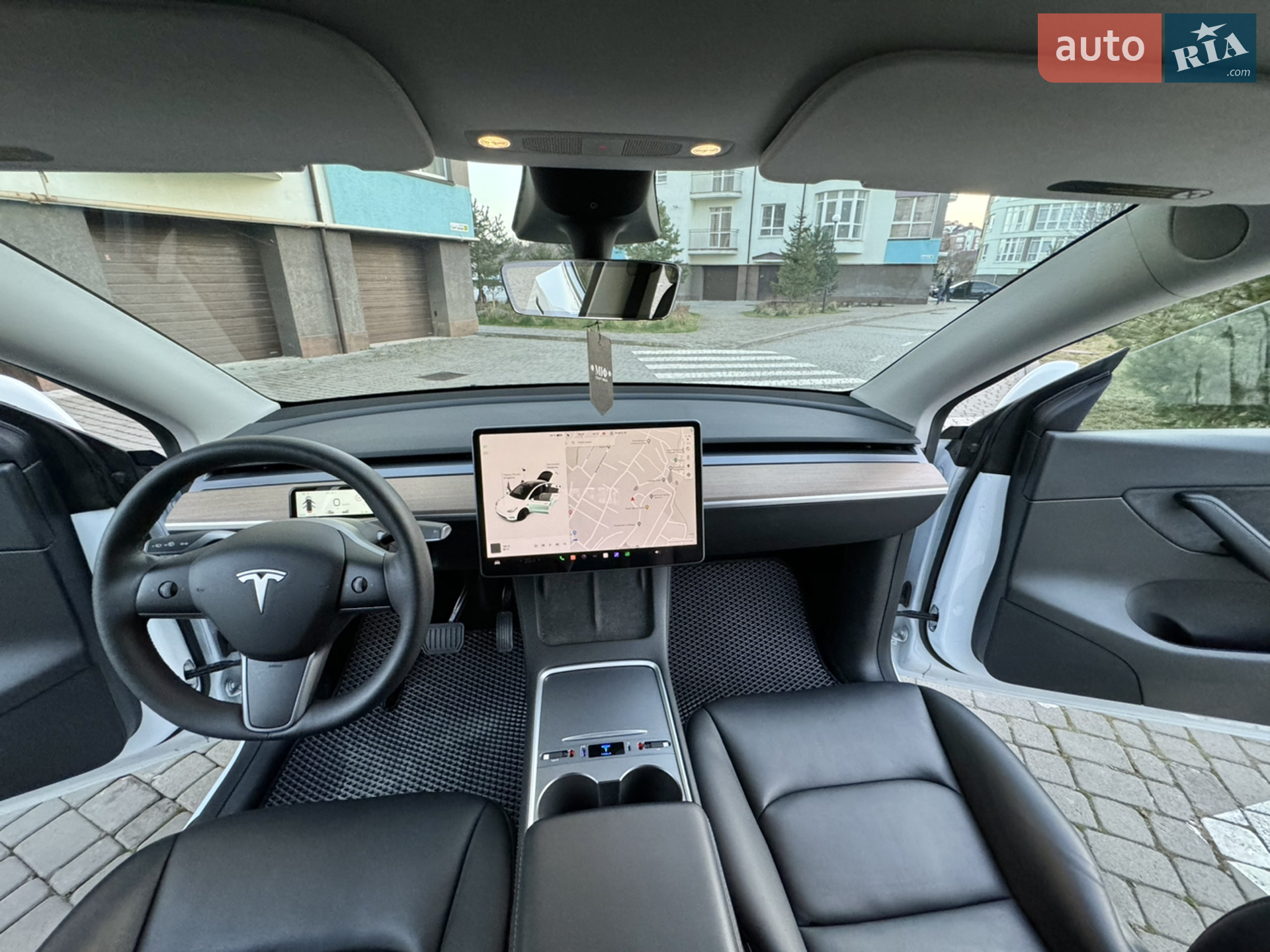 2022 Tesla Model Y - мініатюра 13