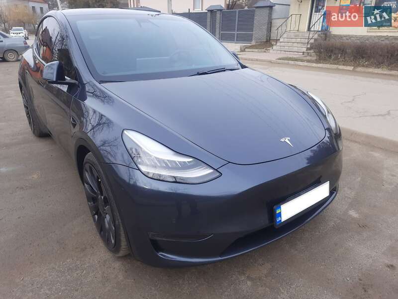 Tesla Model Y 2020