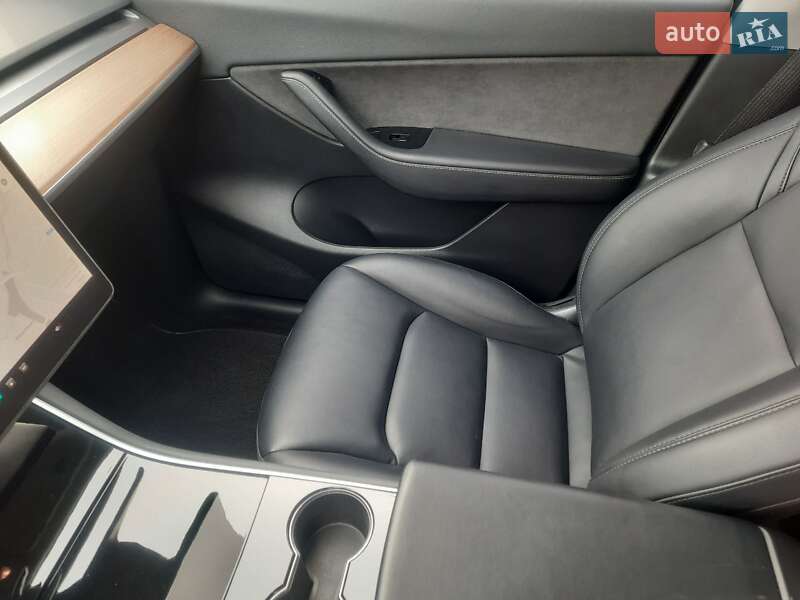 Позашляховик / Кросовер Tesla Model Y 2020 в Хмельницькому фото 61 Позашляховик / Кросовер Tesla Model Y 2020 в Хмельницькому