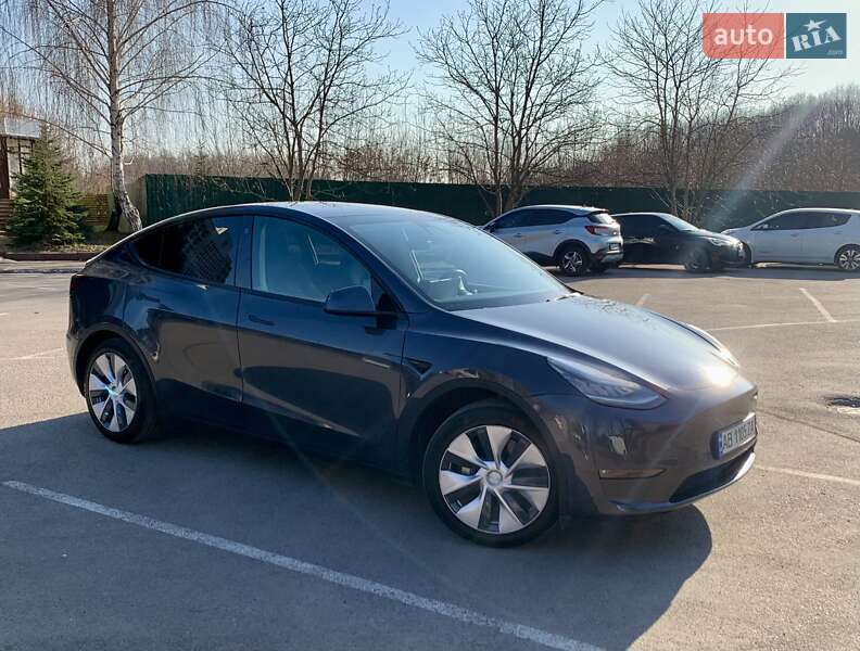 Tesla Model Y 2021