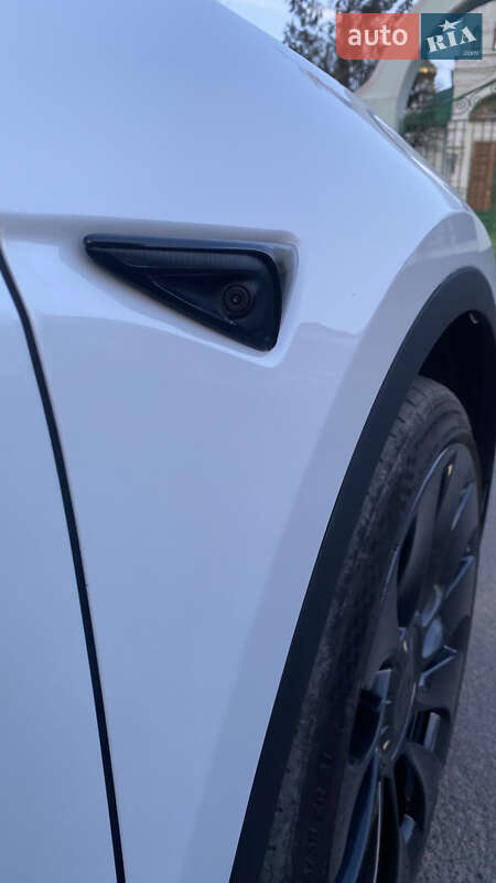Внедорожник / Кроссовер Tesla Model Y 2022 в Одессе