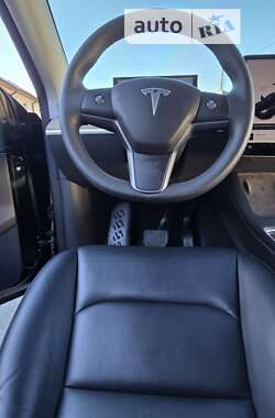 Внедорожник / Кроссовер Tesla Model Y 2022 в 
