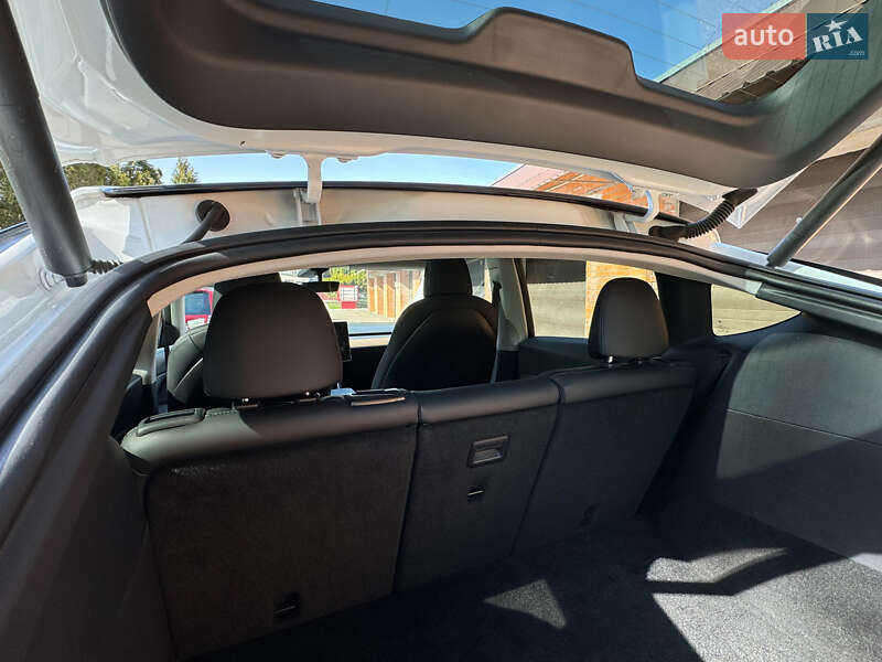 Позашляховик / Кросовер Tesla Model Y 2020 в Черкасах