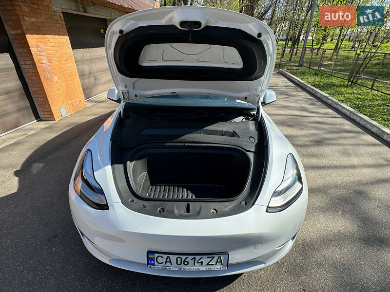 Позашляховик / Кросовер Tesla Model Y 2020 в Черкасах