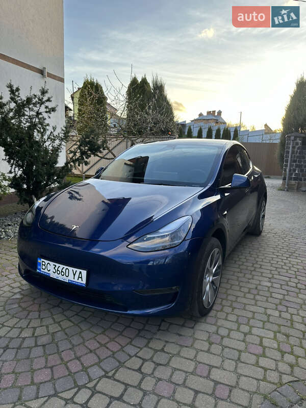 Внедорожник / Кроссовер Tesla Model Y 2021 в Львове