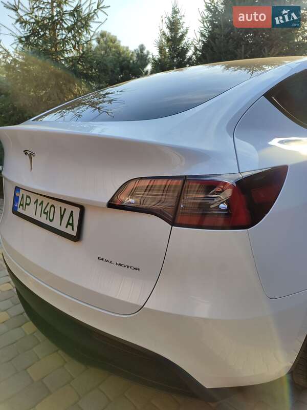 Внедорожник / Кроссовер Tesla Model Y 2022 в Запорожье