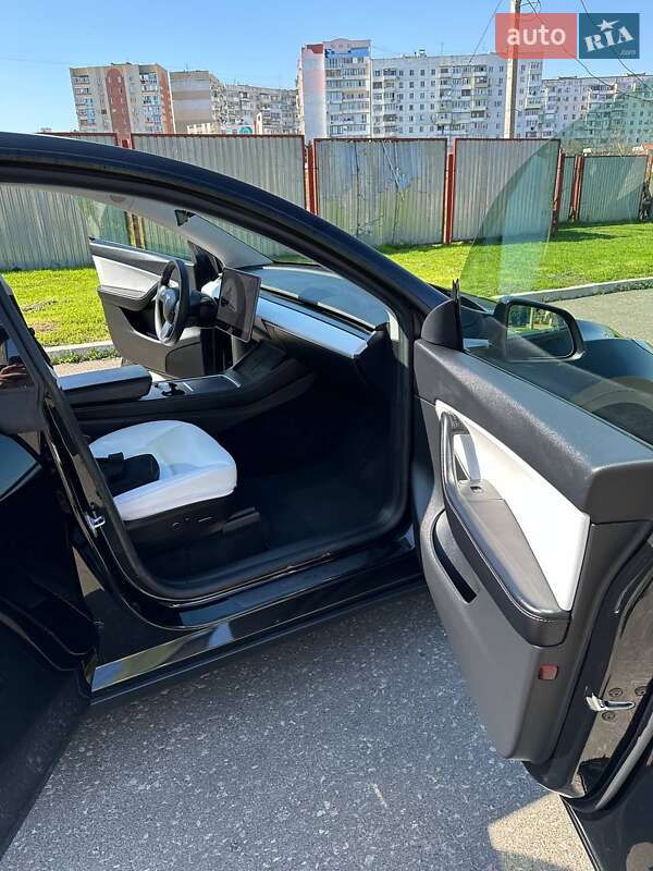 Внедорожник / Кроссовер Tesla Model Y 2021 в Одессе фото 12 Внедорожник / Кроссовер Tesla Model Y 2021 в Одессе