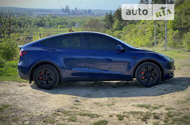 Позашляховик / Кросовер Tesla Model Y 2023 в Івано-Франківську