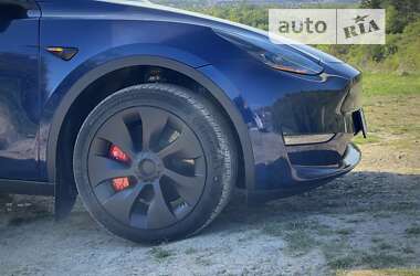 Позашляховик / Кросовер Tesla Model Y 2023 в Івано-Франківську