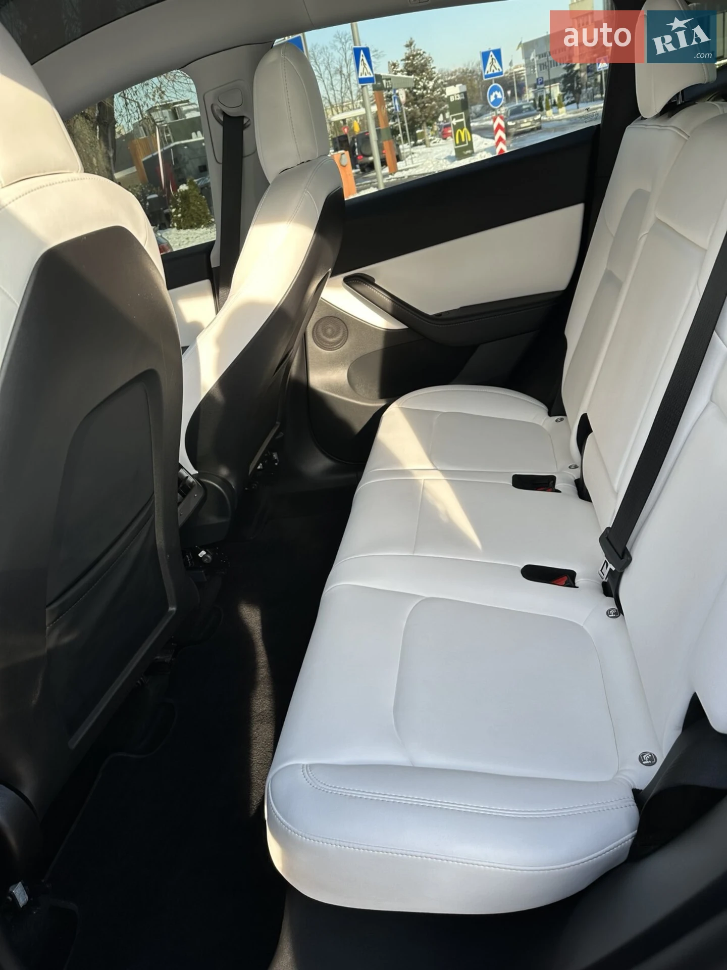 2022 Tesla Model Y - мініатюра 12