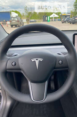 Позашляховик / Кросовер Tesla Model Y 2023 в Рівному