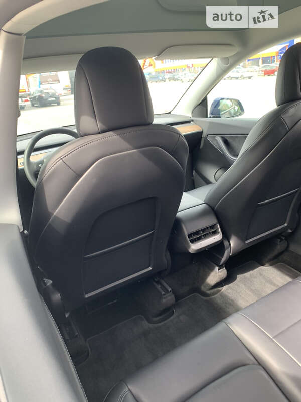 Внедорожник / Кроссовер Tesla Model Y 2022 в Львове