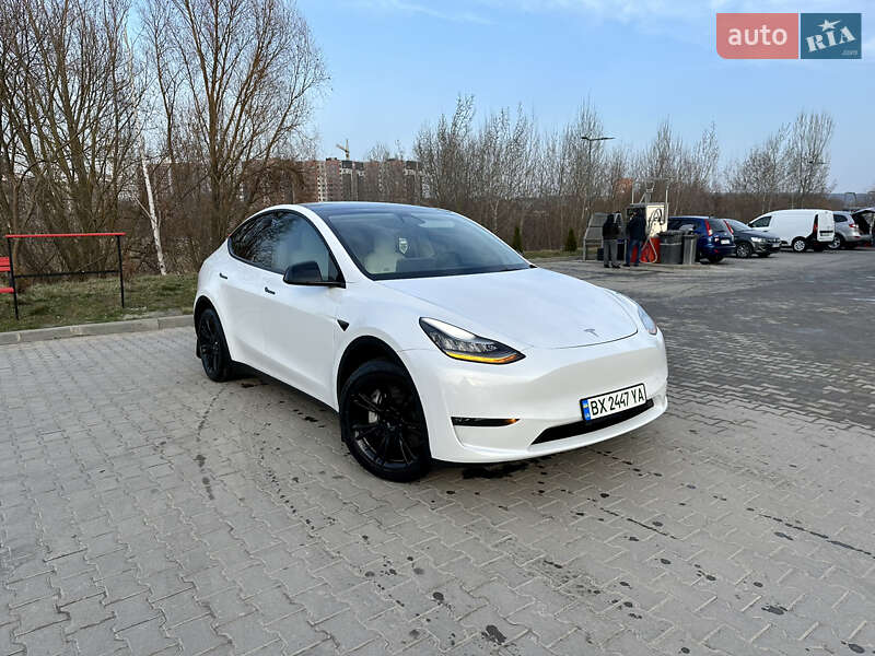 Внедорожник / Кроссовер Tesla Model Y 2021 в Хмельницком