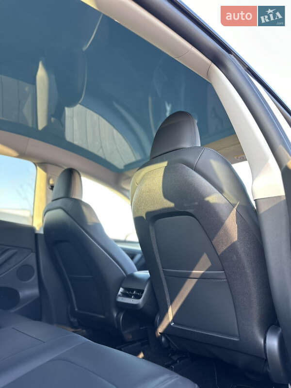 Внедорожник / Кроссовер Tesla Model Y 2022 в Мукачево