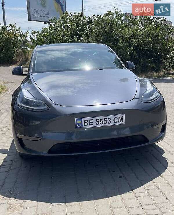 Tesla Model Y 2021