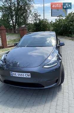 Позашляховик / Кросовер Tesla Model Y 2021 в 
