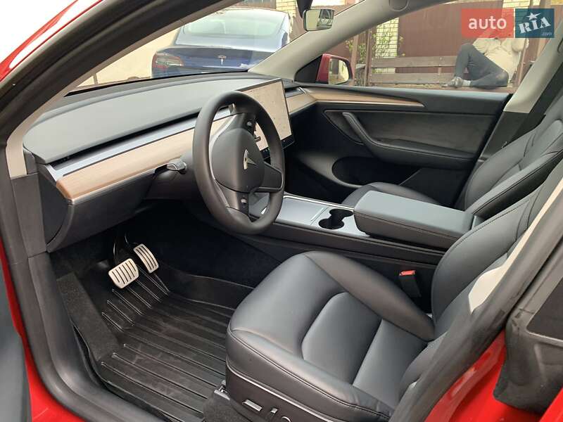 Позашляховик / Кросовер Tesla Model Y 2023 в Львові