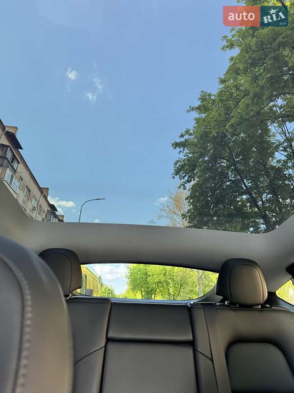 Внедорожник / Кроссовер Tesla Model Y 2021 в Виннице