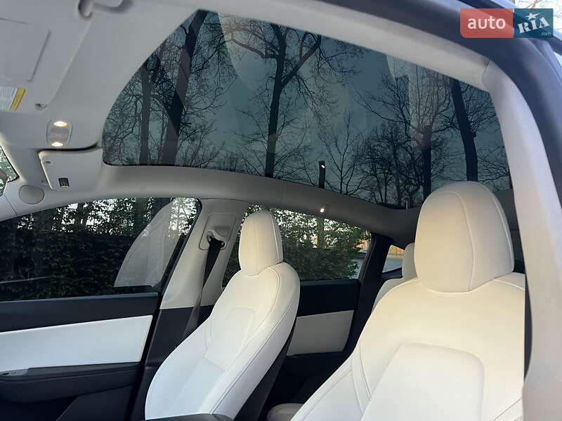 Позашляховик / Кросовер Tesla Model Y 2020 в Києві