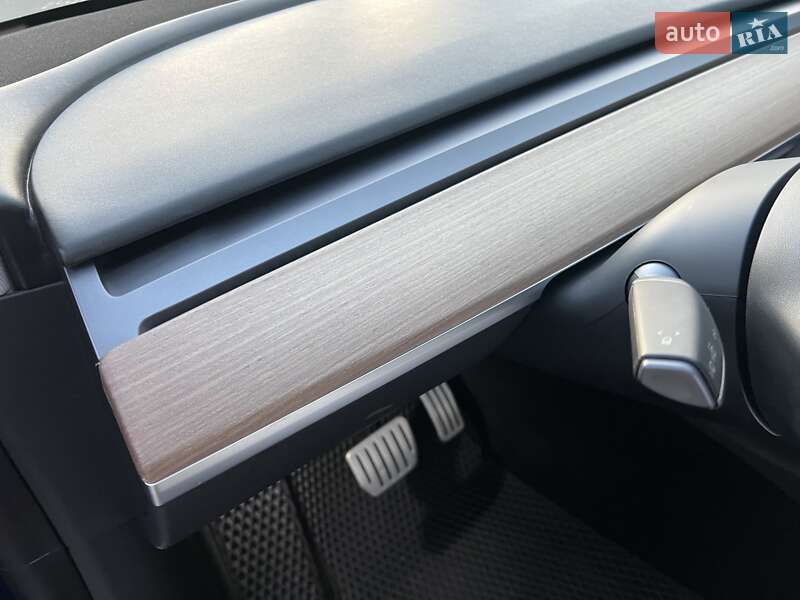 Позашляховик / Кросовер Tesla Model Y 2020 в Києві